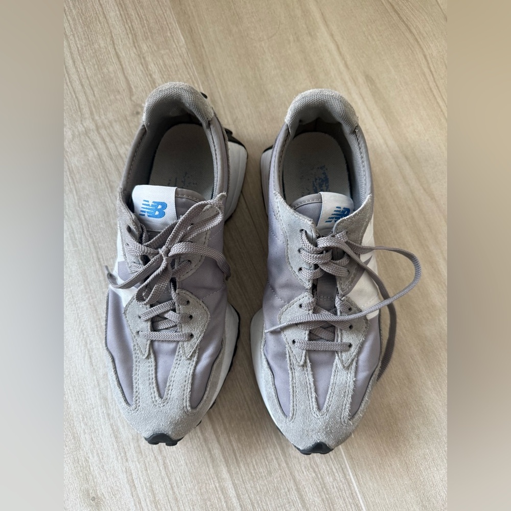 New Balance 327 sneakers